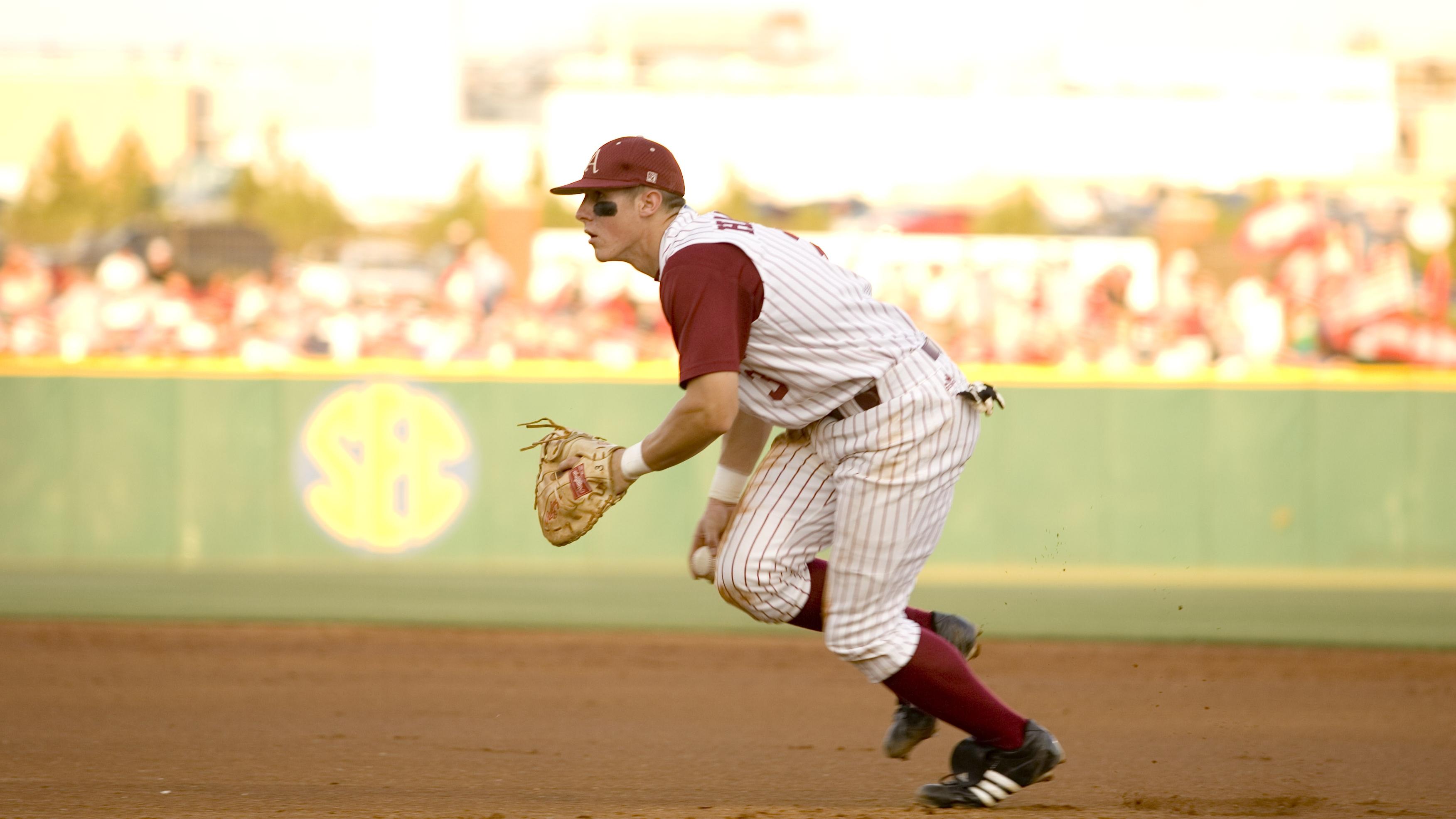 Danny Hamblin was a star first baseman for Arkansas baseball. 