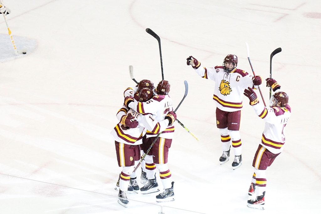 Minnesota Duluth swept Minnesota this past weekend. 