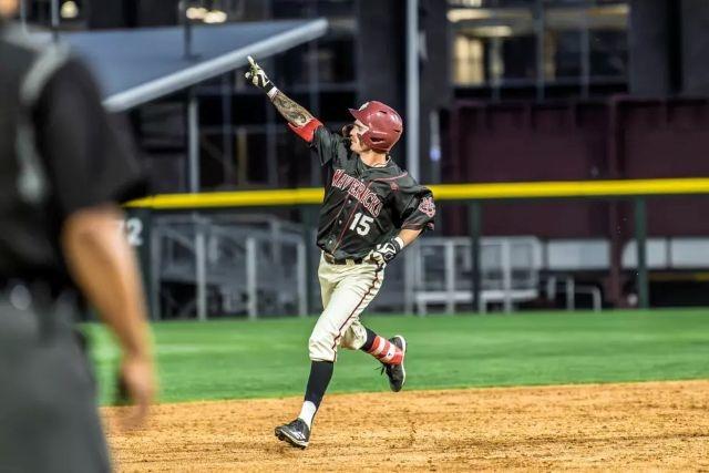 Colorado Mesa soars to No. 1 in DII baseball.