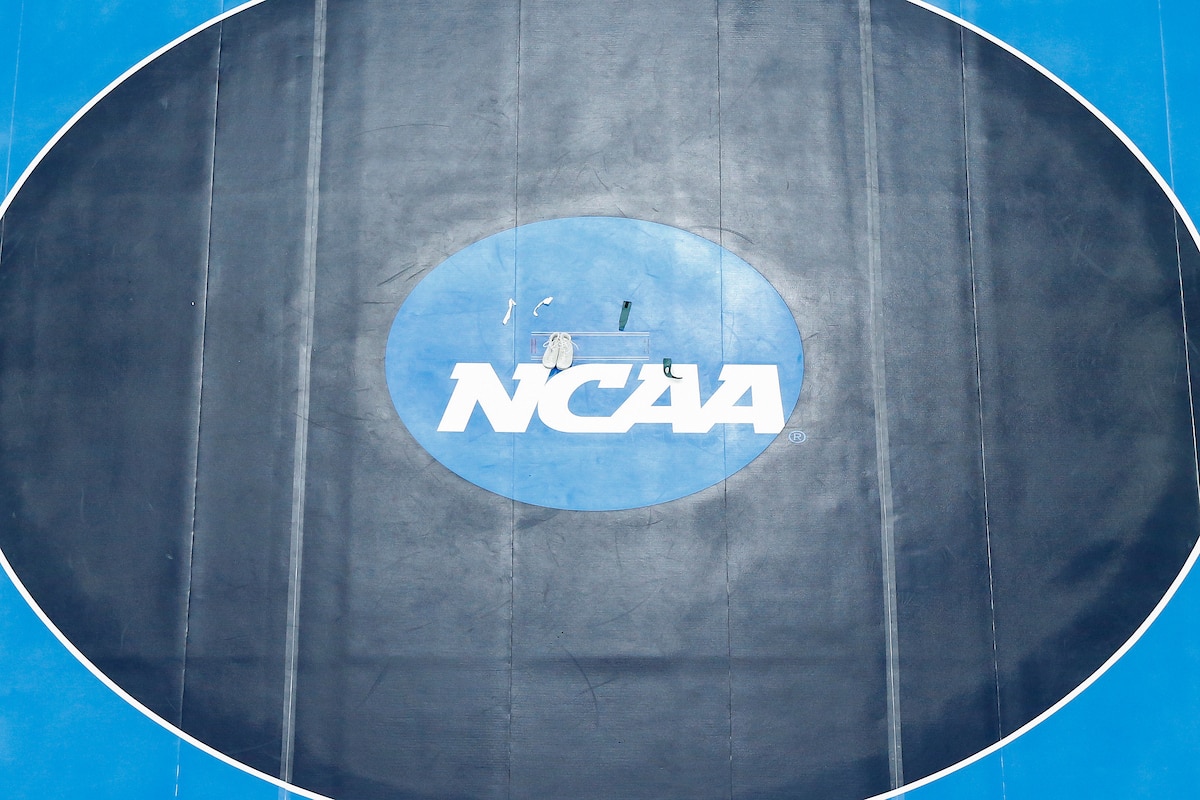 NCAA WRESTLING
