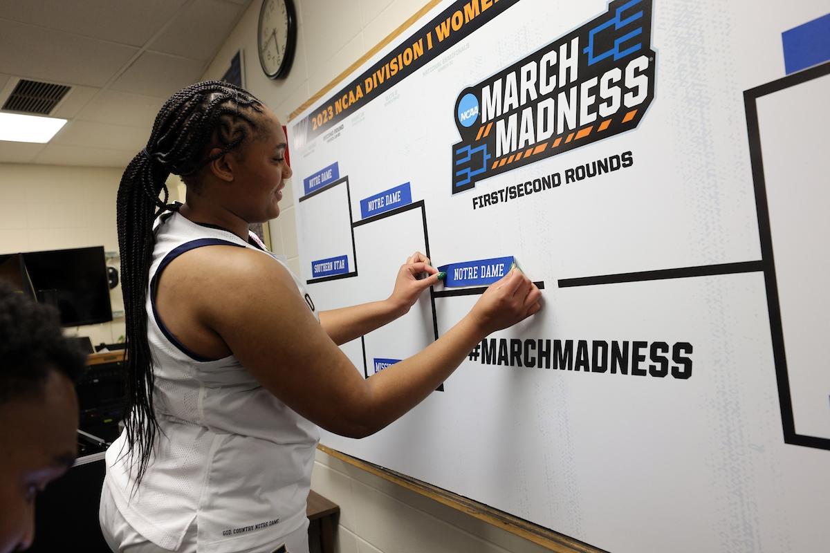 Notre Dame defeats Mississippi State